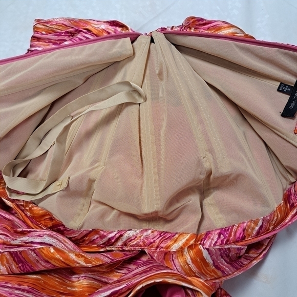 𝅺CARMEN Marc Valvo Printed Silk Halterneck Dress - Picture 10 of 14